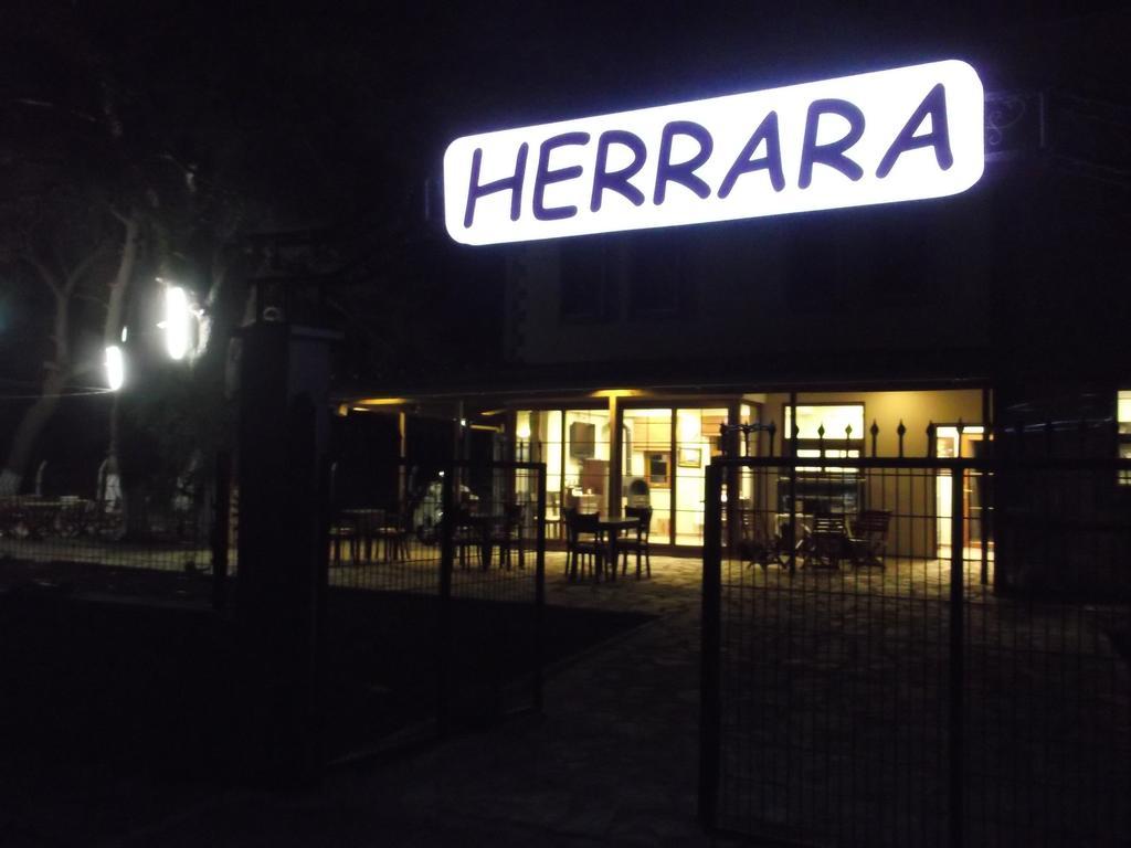 Geyikli Herrara 외부 사진